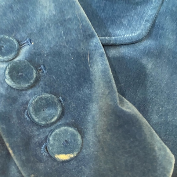 Anne Taylor||Velvet Blue Blazer. Like New. Beautiful. A showstopper. - Picture 4 of 5